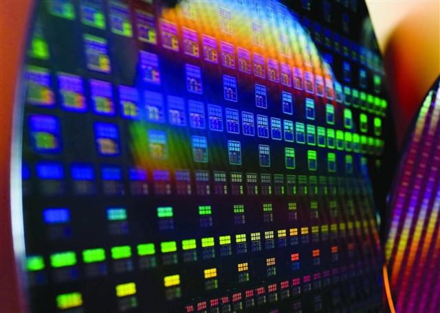 计算影像体验革新 OPPO马里亚纳X芯片的深度解读与软硬件协同技术开发